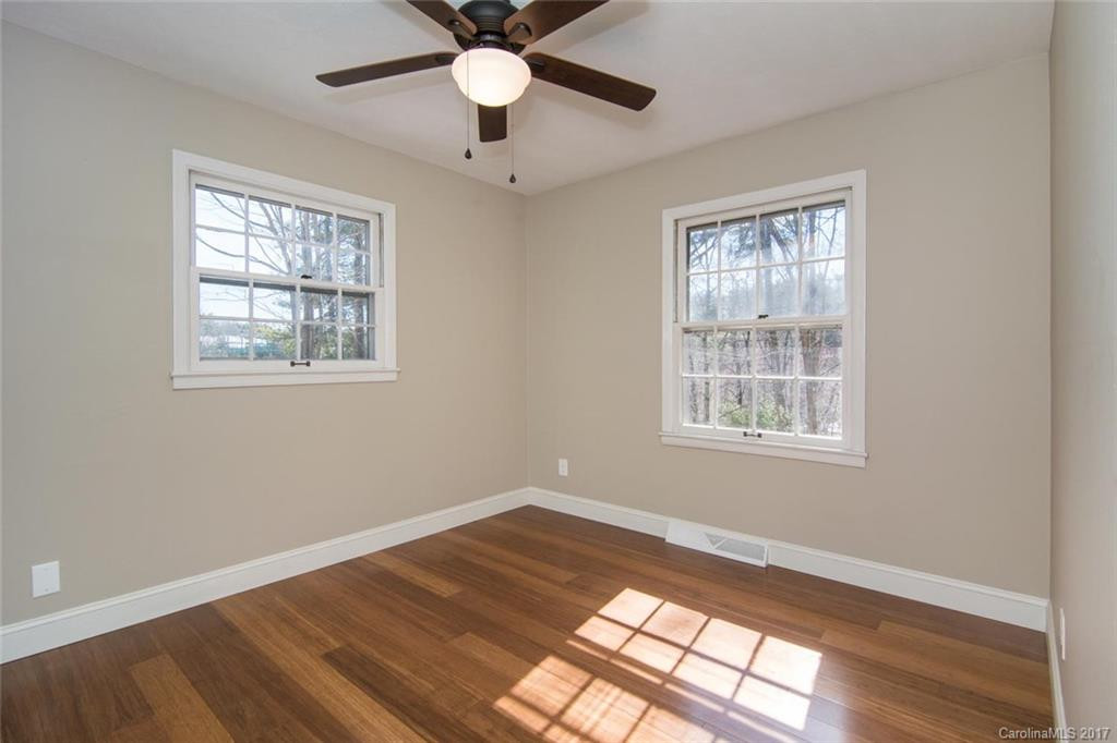 7 Lakeside Drive - Photo 11