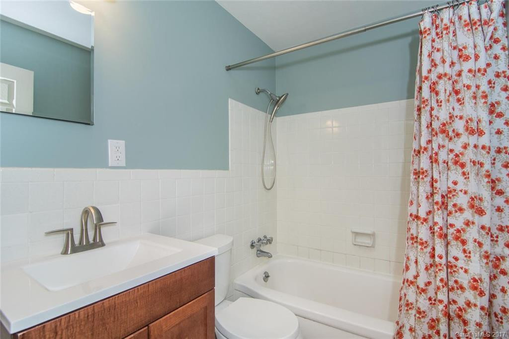 7 Lakeside Drive - Photo 14