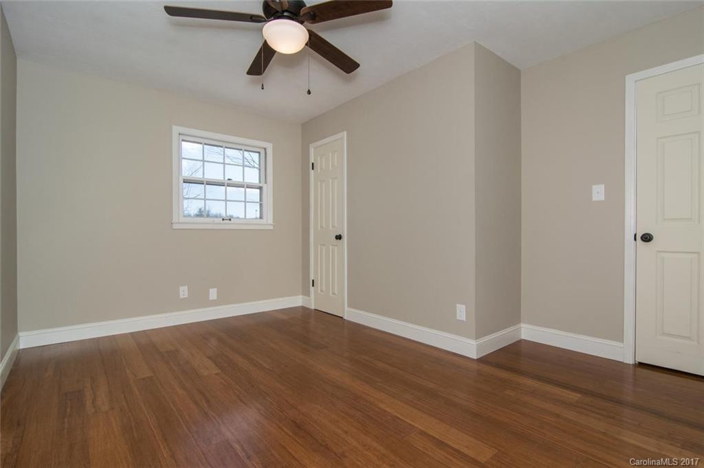 7 Lakeside Drive - Photo 16