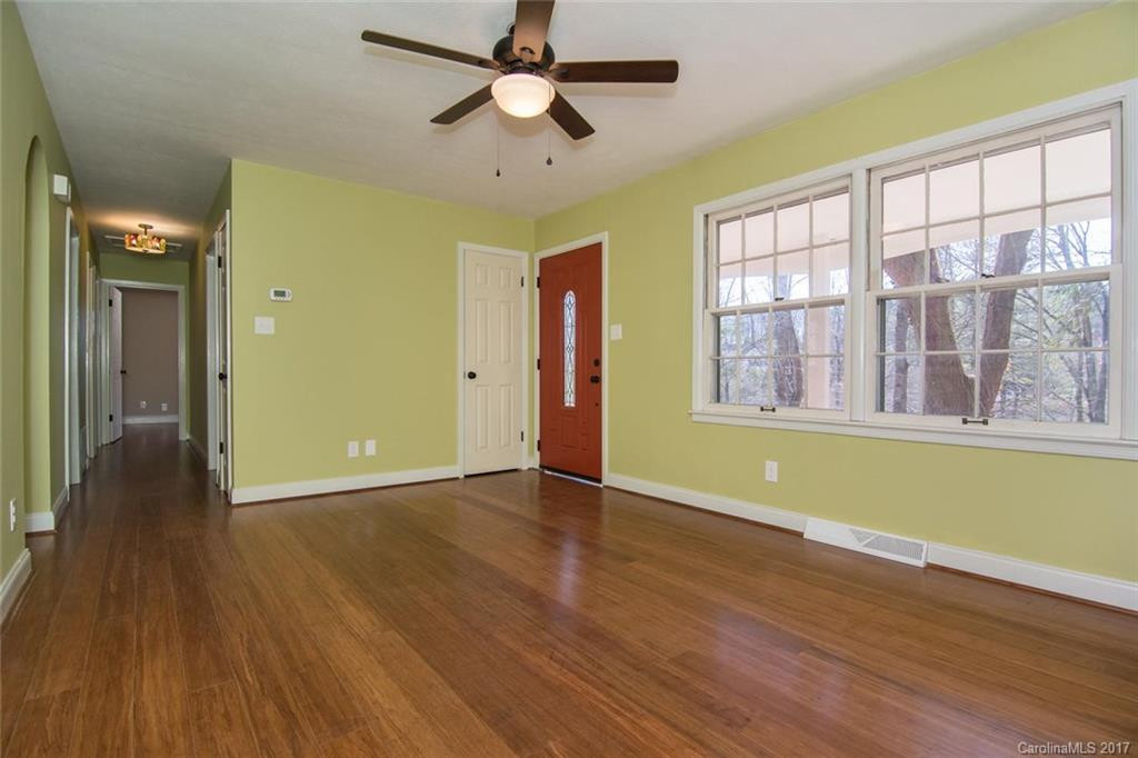 7 Lakeside Drive - Photo 6