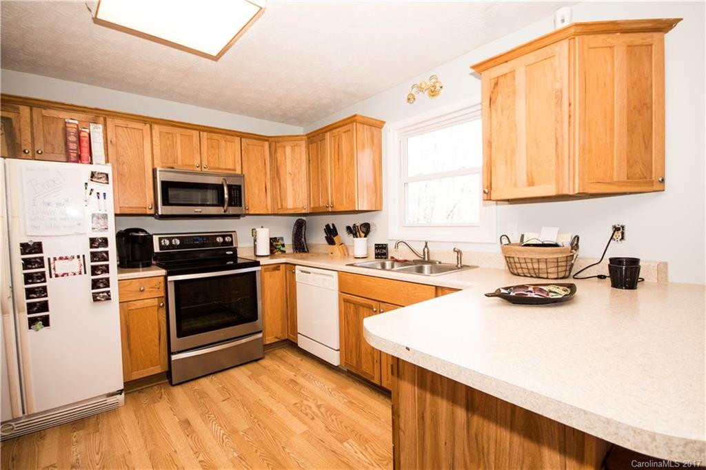 282 Friar Tuck Lane - Photo 11