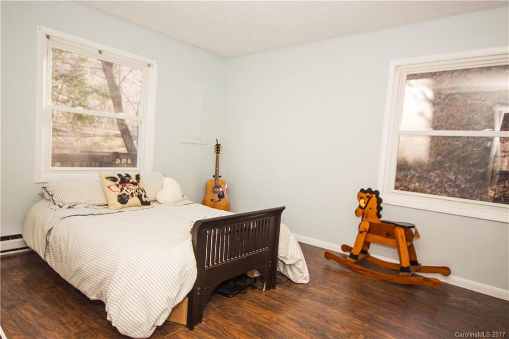 282 Friar Tuck Lane - Photo 15