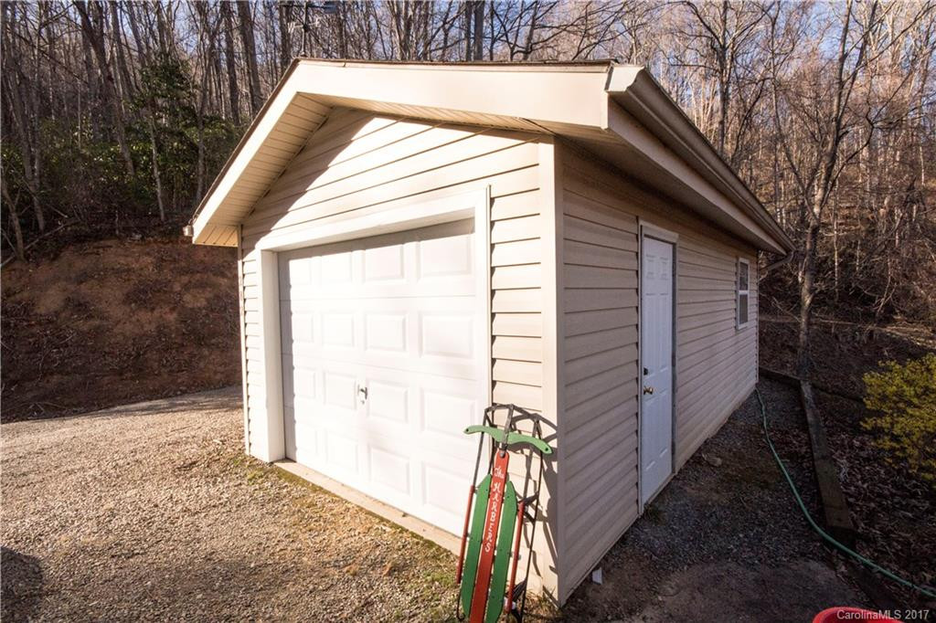 282 Friar Tuck Lane - Photo 18