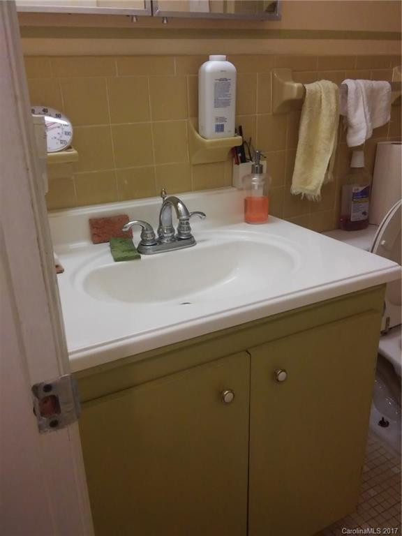 427 6th Avenue #B-13 - Photo 2