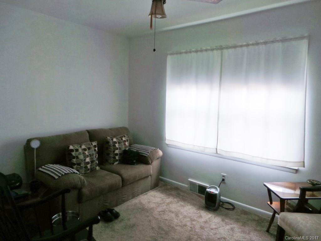 40 Marlowe Drive - Photo 10