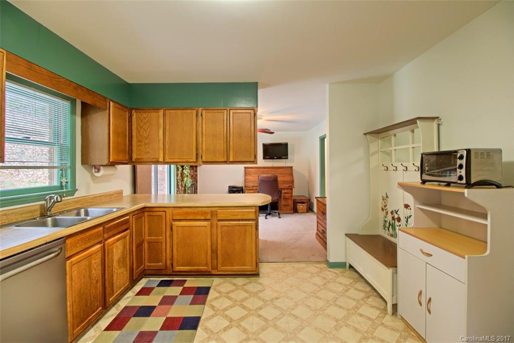 104 Mountain Place #37 - Photo 12