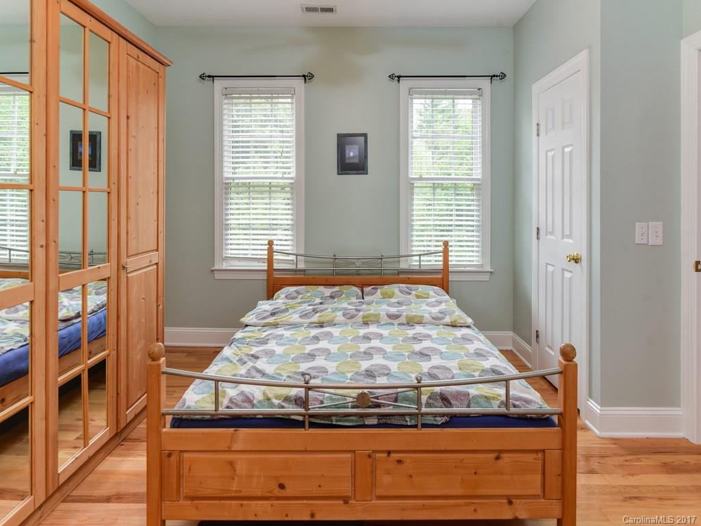 905 Woodvine Road - Photo 18