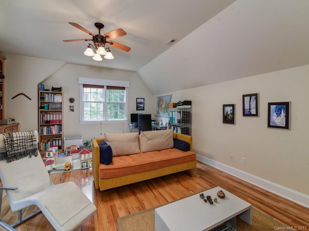 905 Woodvine Road - Photo 20