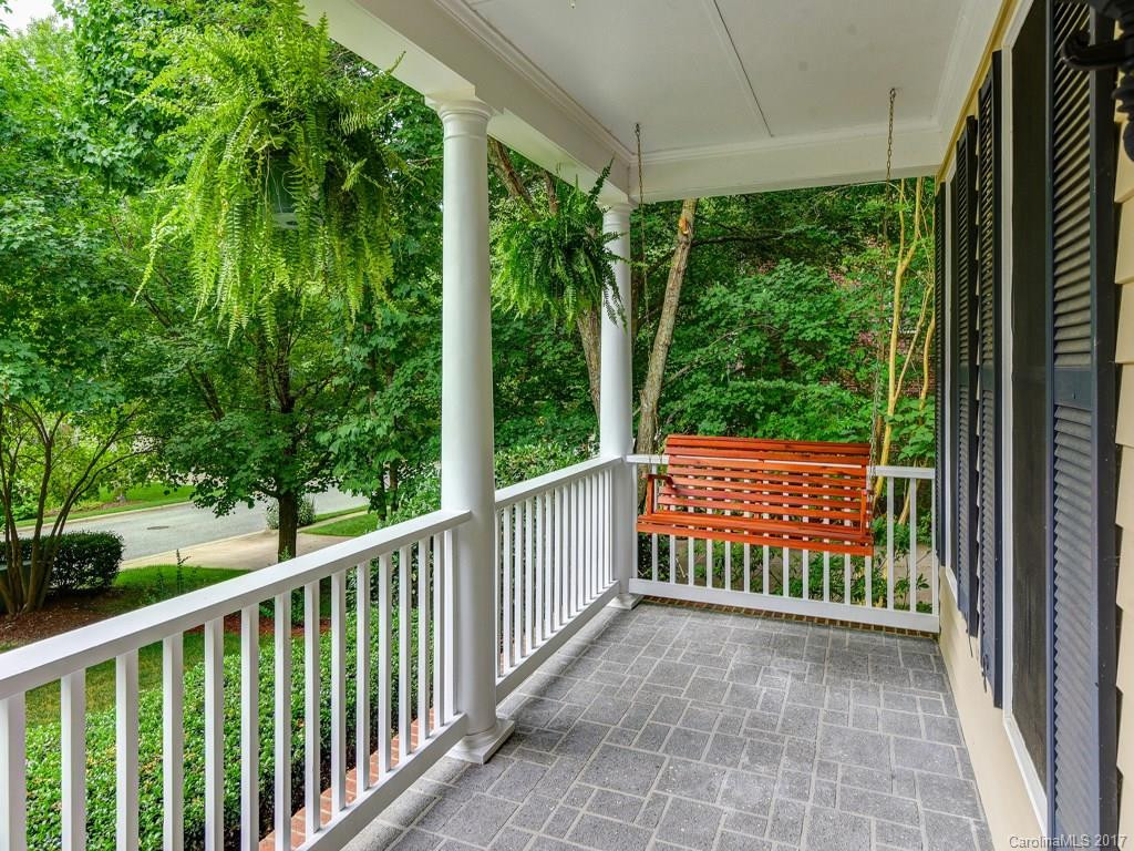 905 Woodvine Road - Photo 3