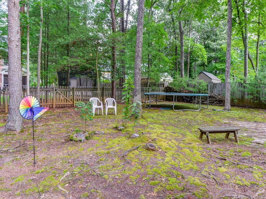 905 Woodvine Road - Photo 24
