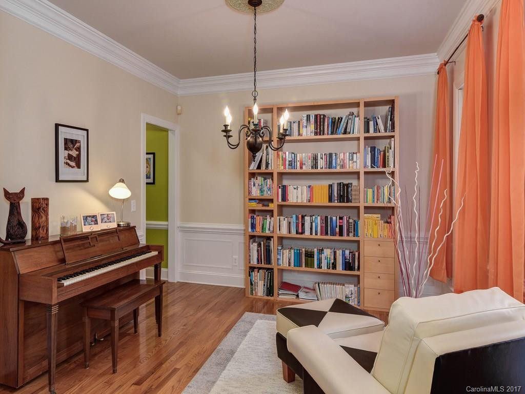 905 Woodvine Road - Photo 5
