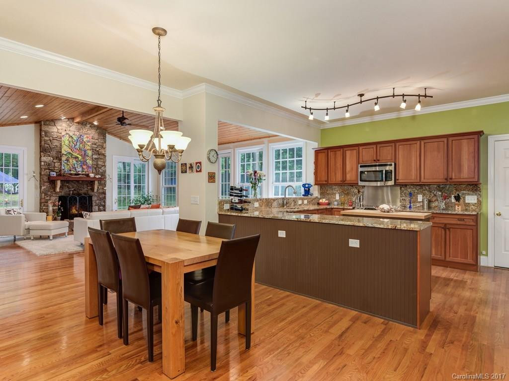 905 Woodvine Road - Photo 8