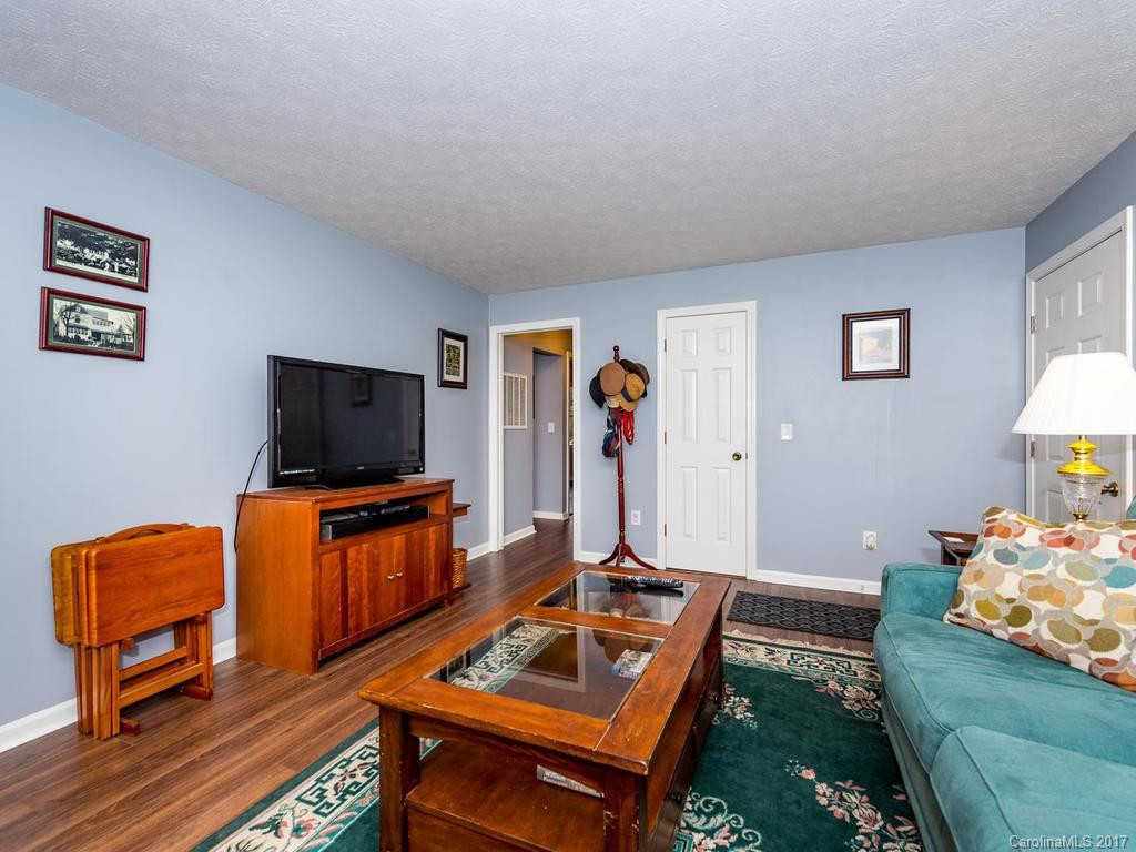 1740 A Haywood Manor Road #11-A - Photo 6