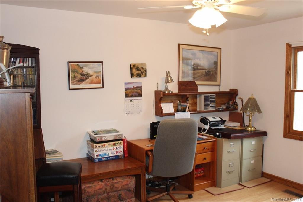 869 Cleghorn Mill Road - Photo 15