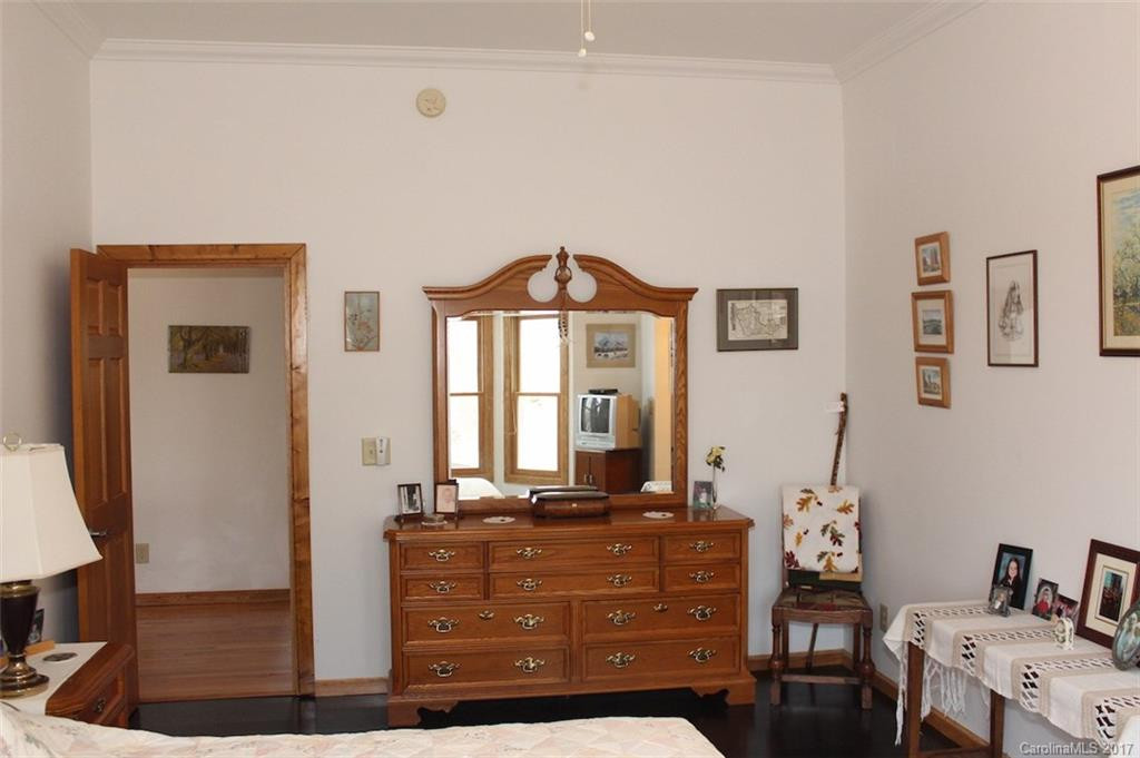 869 Cleghorn Mill Road - Photo 17