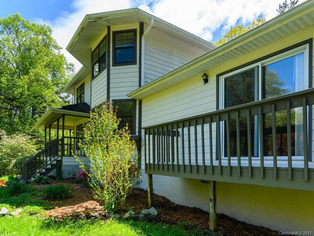 538 Shamrock Drive - Photo 2
