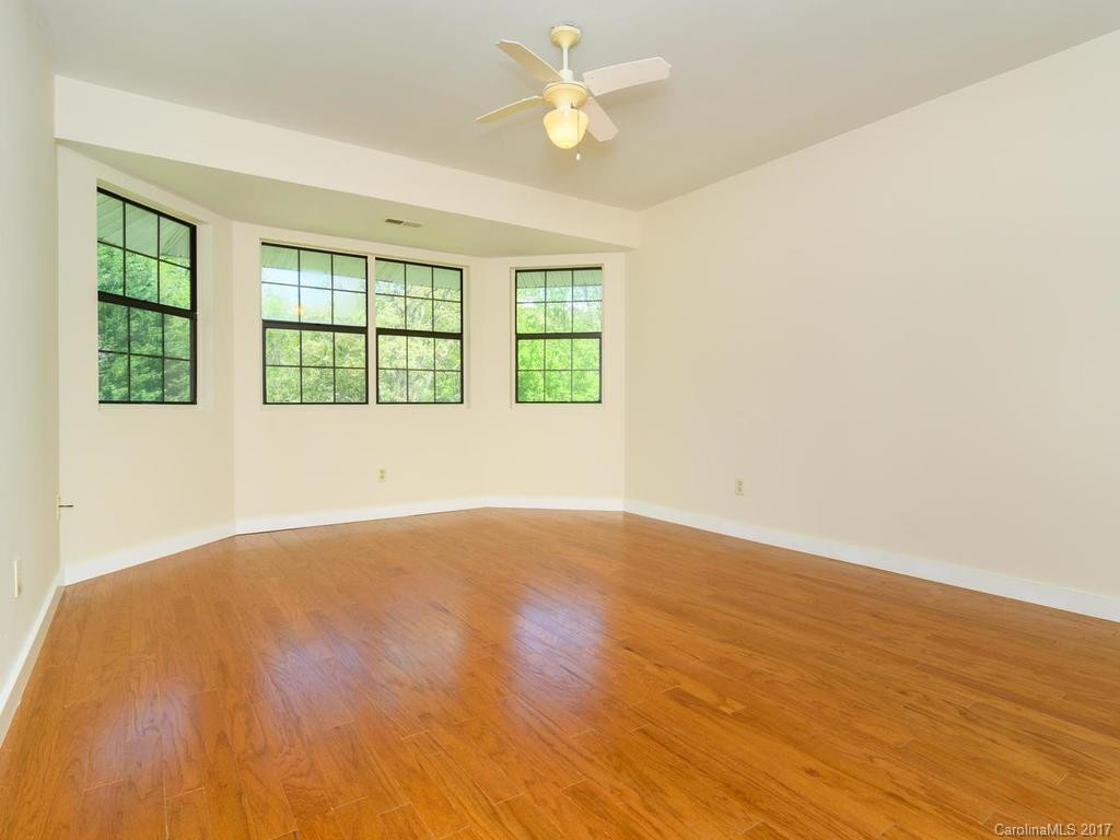 538 Shamrock Drive - Photo 13