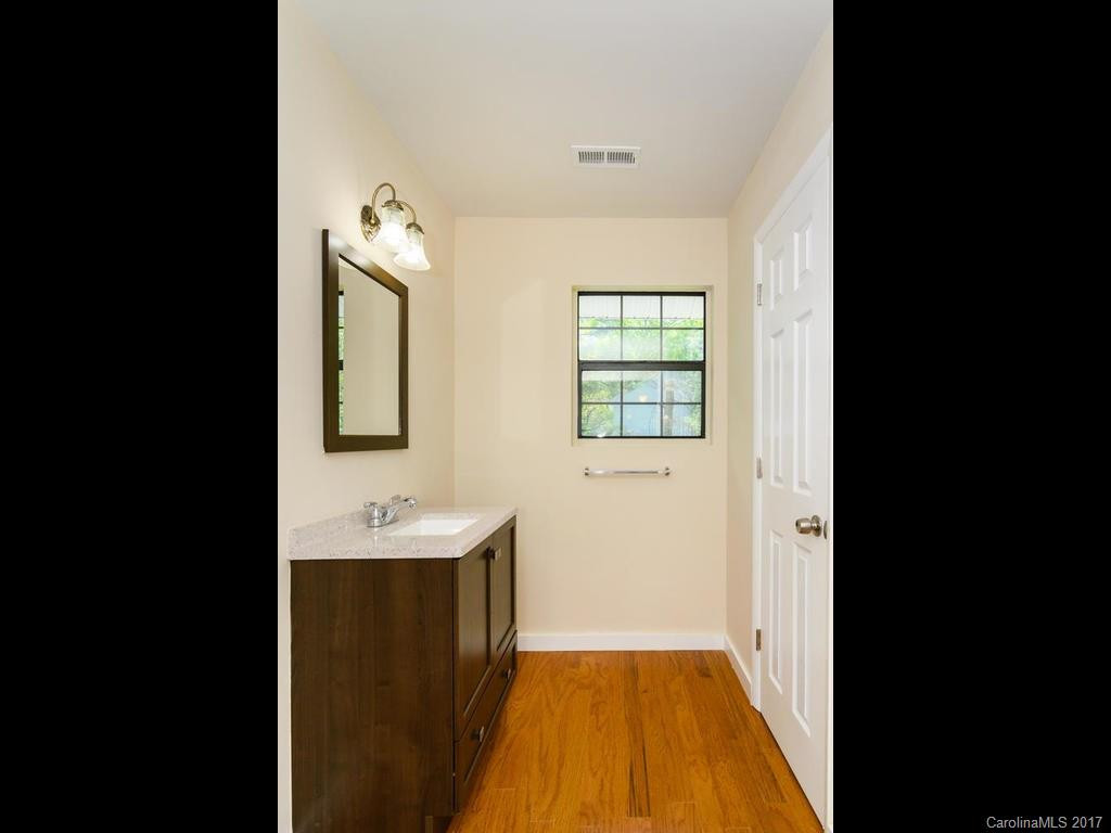 538 Shamrock Drive - Photo 14