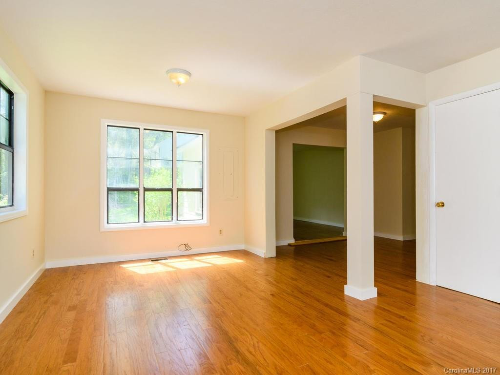 538 Shamrock Drive - Photo 6