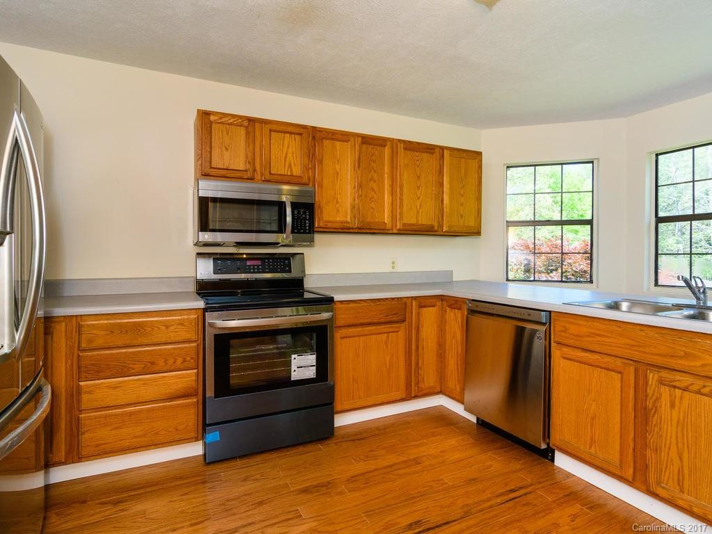 538 Shamrock Drive - Photo 9