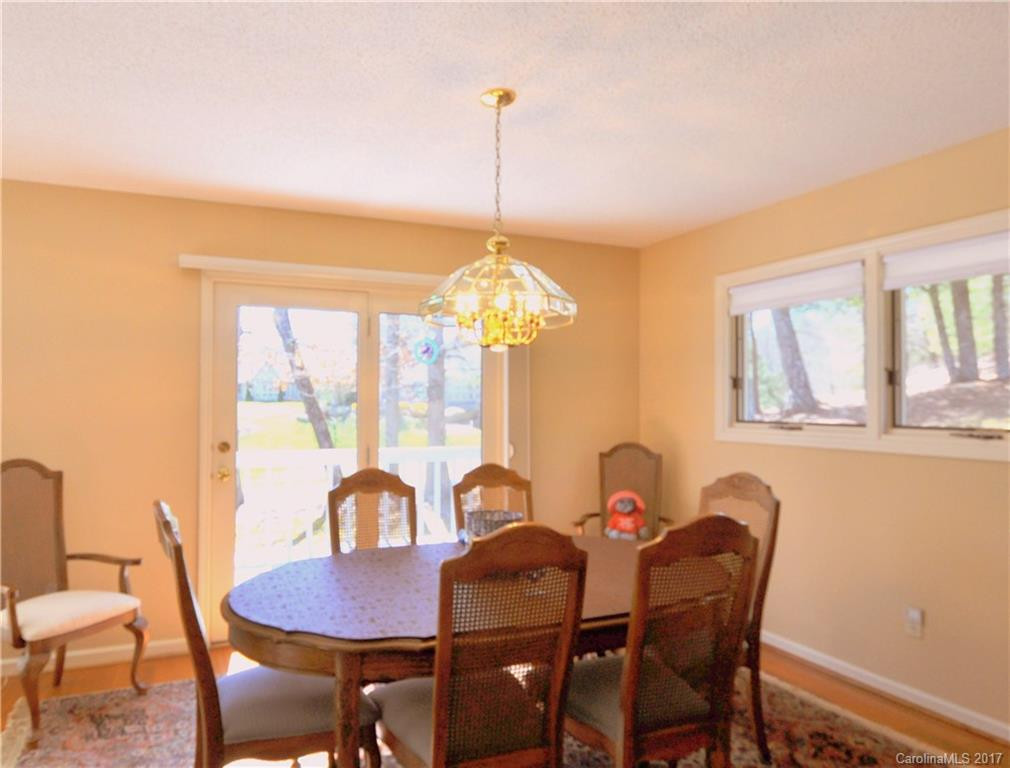 106 Broadmoor Drive - Photo 12