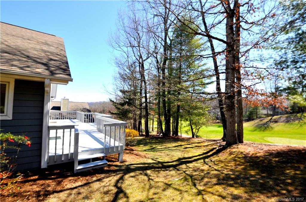 106 Broadmoor Drive - Photo 4