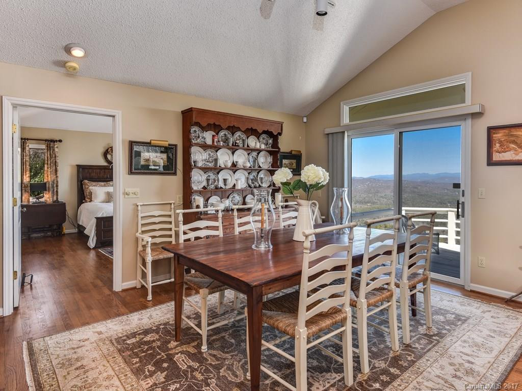8314 Pinnacle Mountain Road - Photo 11