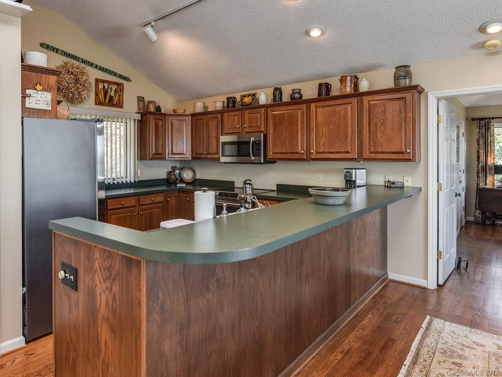 8314 Pinnacle Mountain Road - Photo 12
