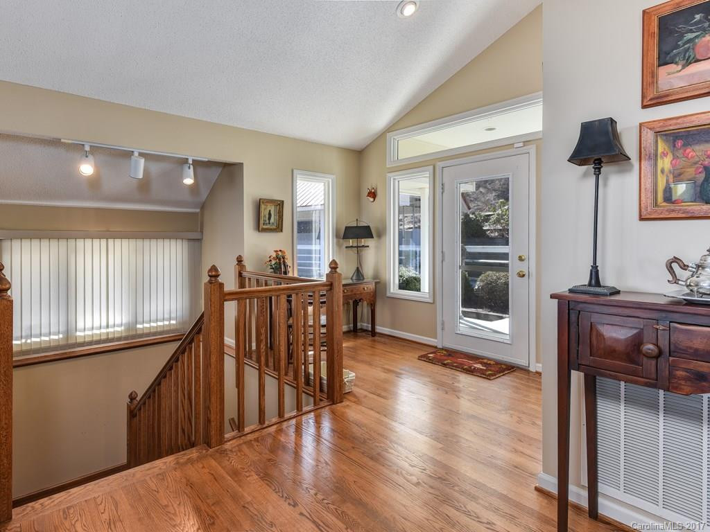 8314 Pinnacle Mountain Road - Photo 5