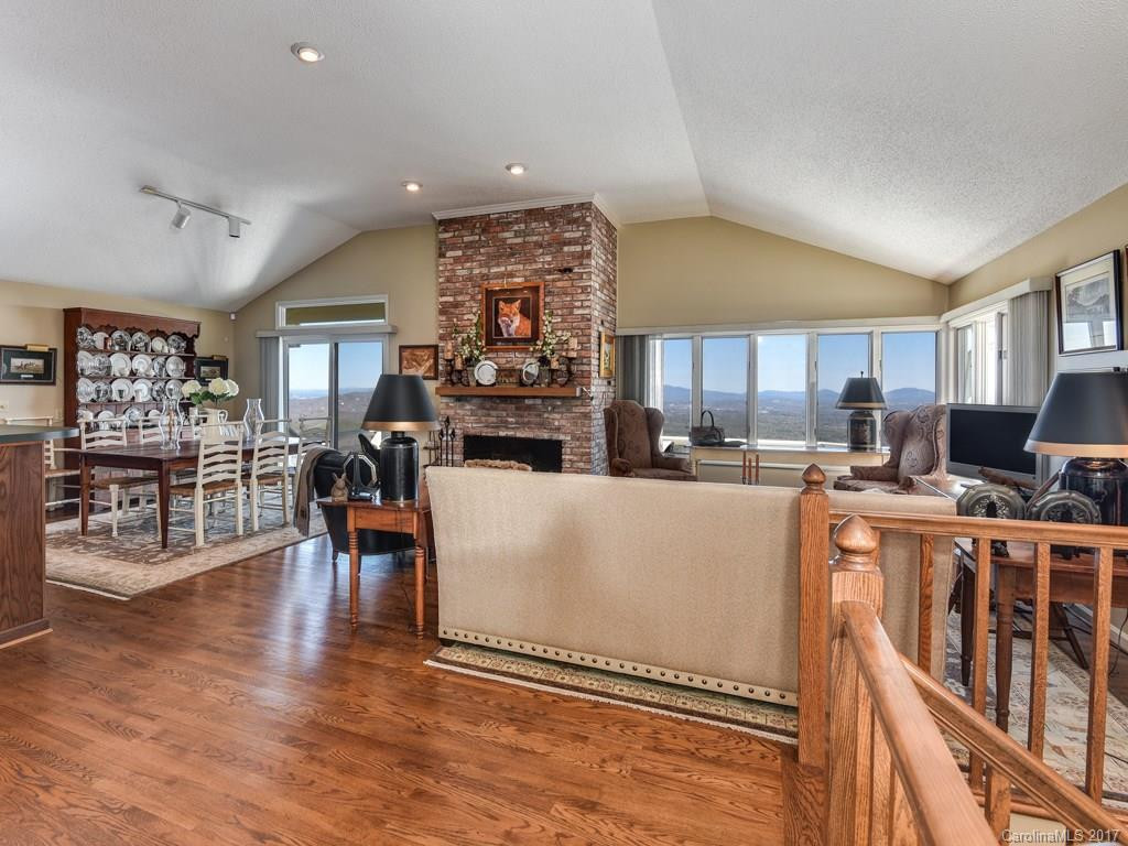 8314 Pinnacle Mountain Road - Photo 6