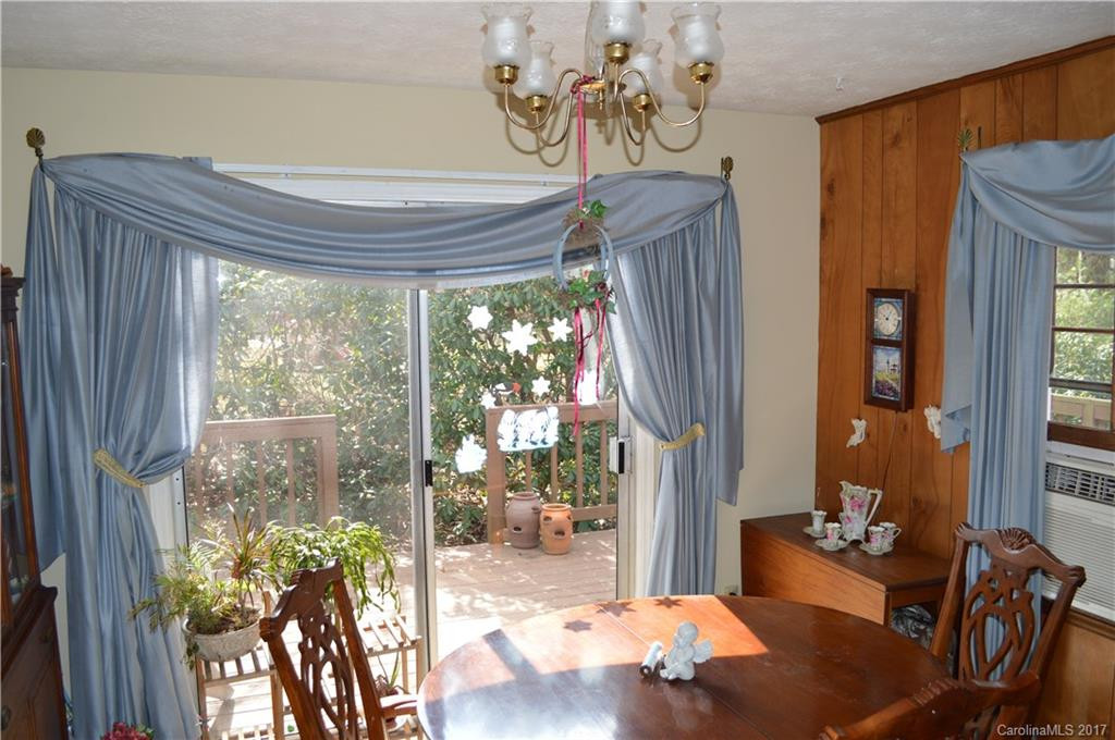 5 Holly Hill Court - Photo 4