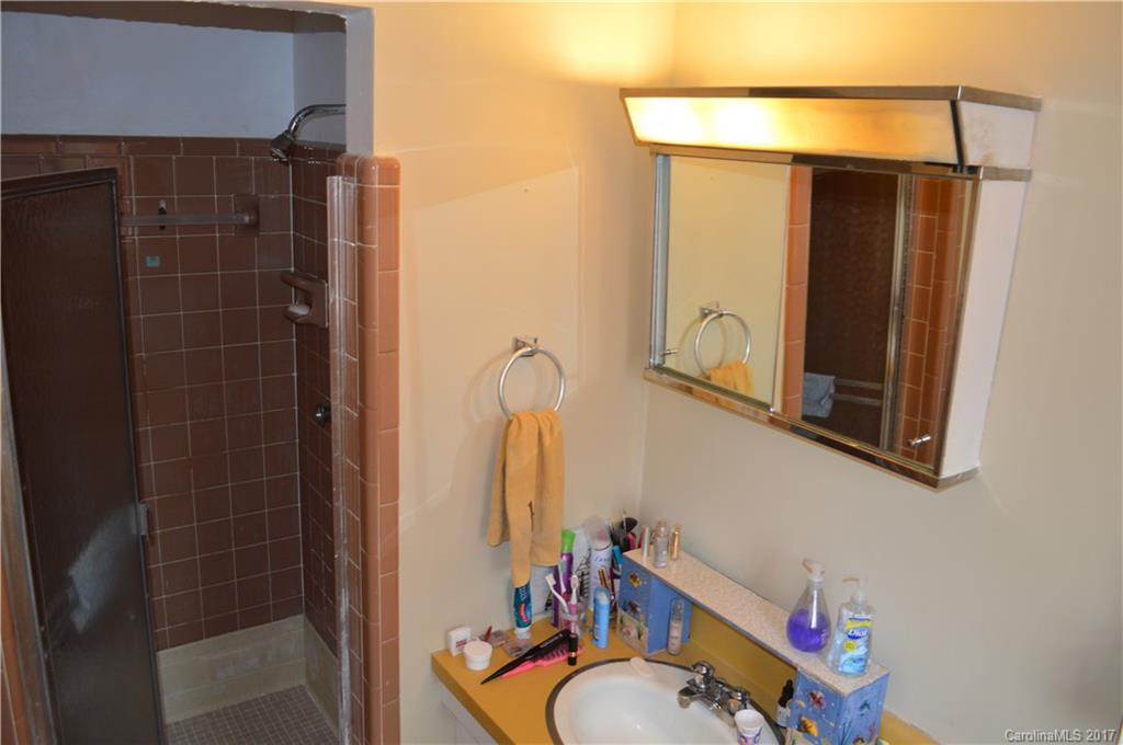 5 Holly Hill Court - Photo 9