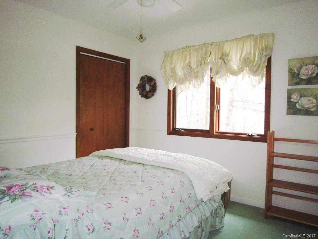 1030 River Bend Drive - Photo 11
