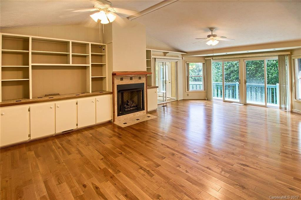 1594 Indian Cave Road - Photo 2