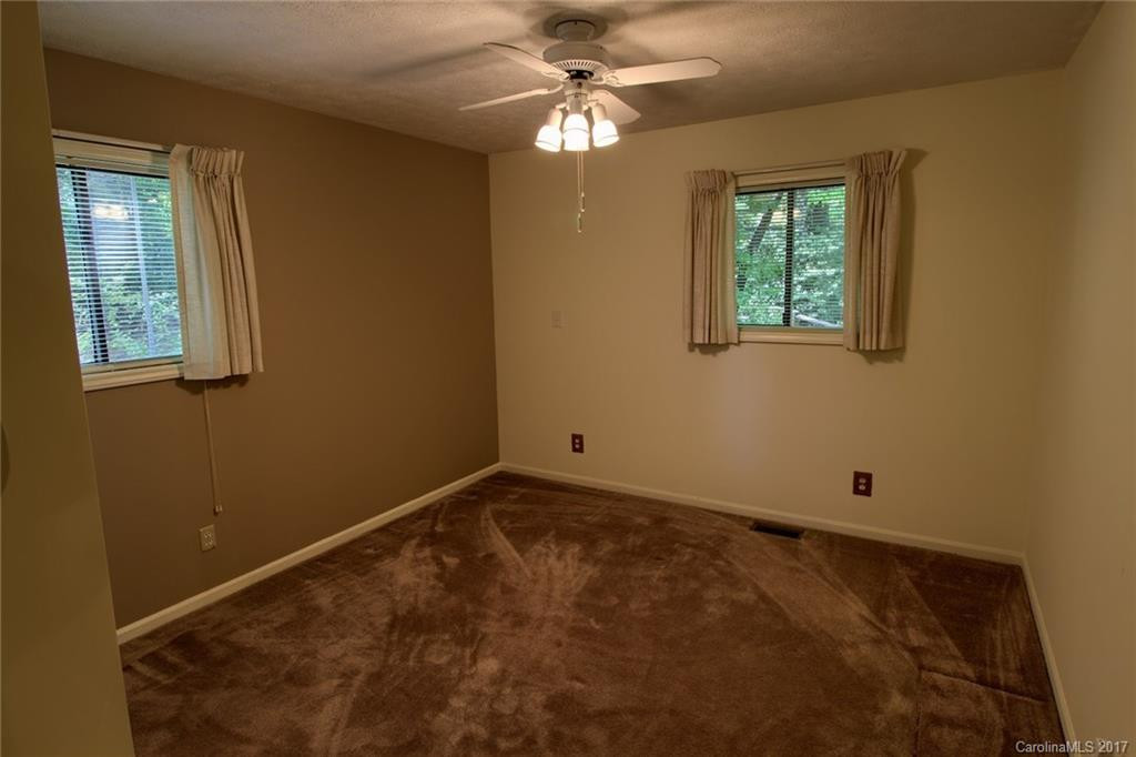 1594 Indian Cave Road - Photo 11