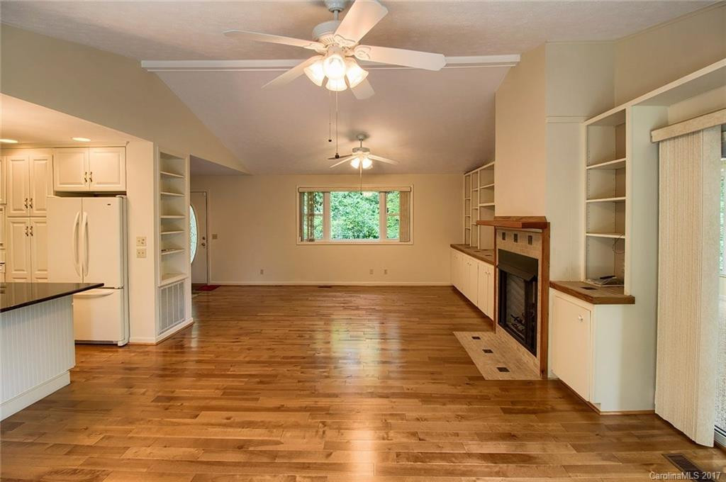 1594 Indian Cave Road - Photo 4