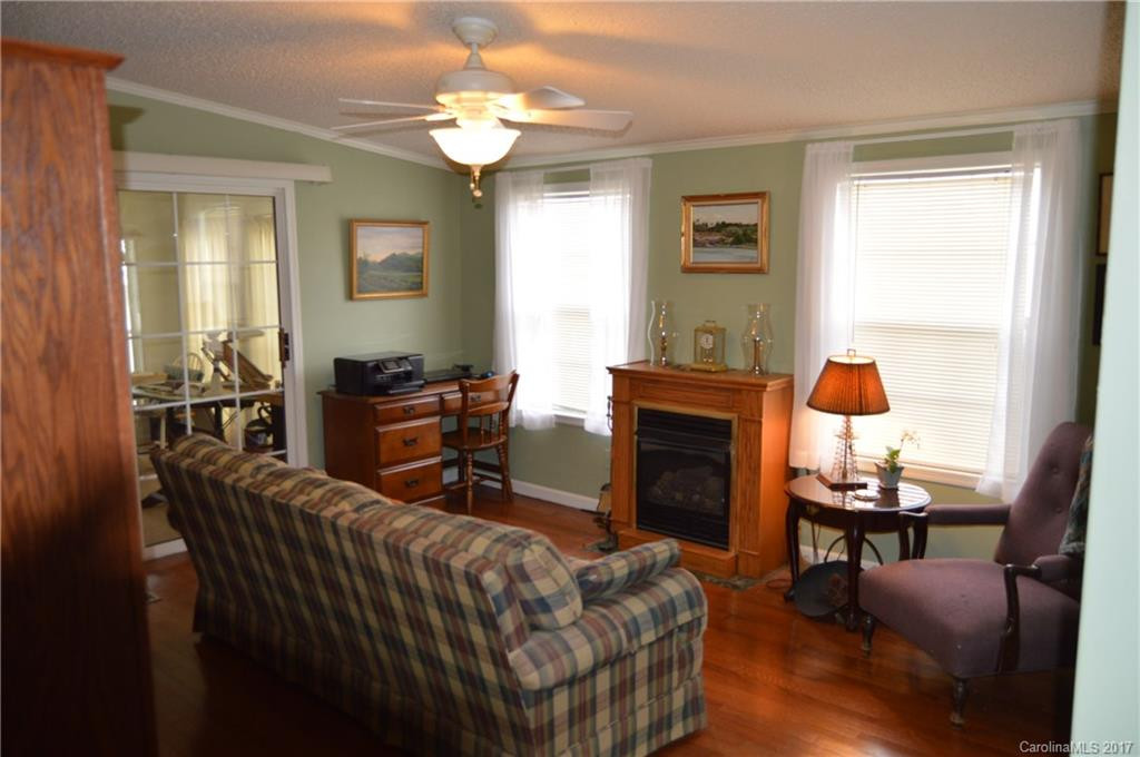 248 Riverwind Drive - Photo 2