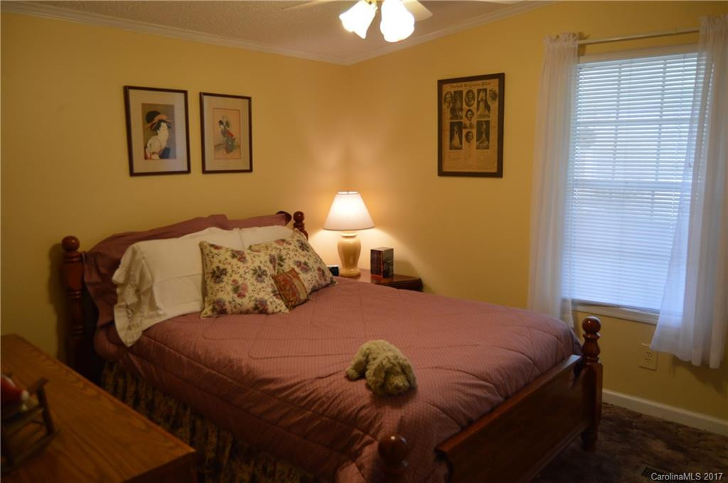 248 Riverwind Drive - Photo 9