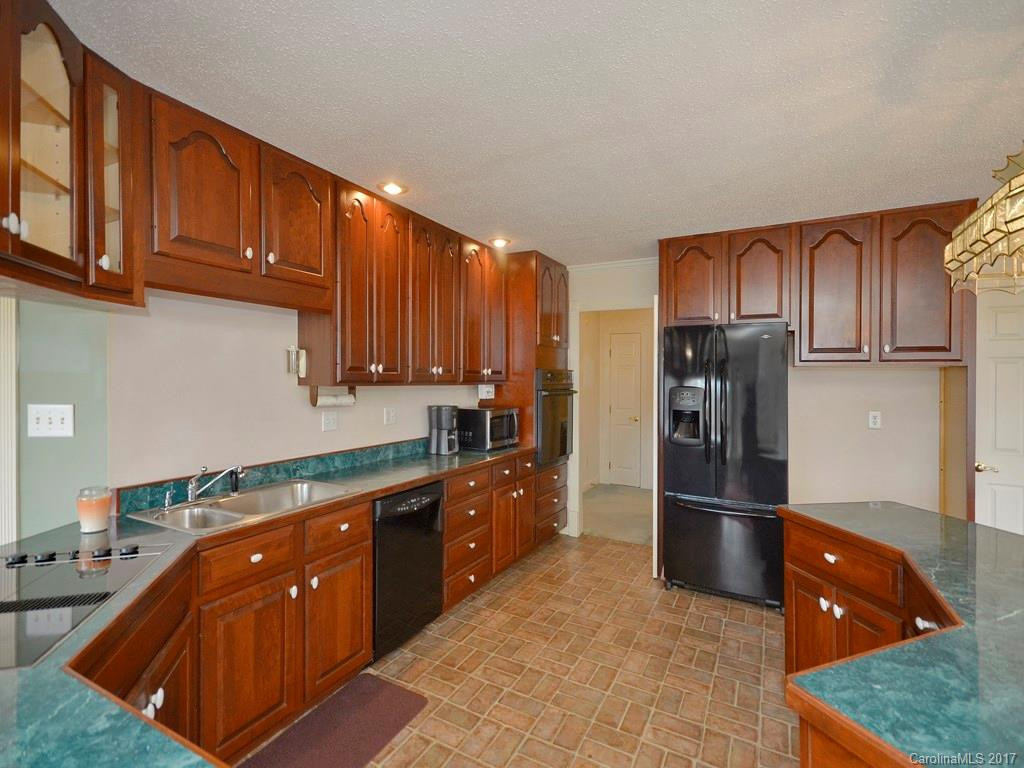 1292 Glen Cannon Drive - Photo 6