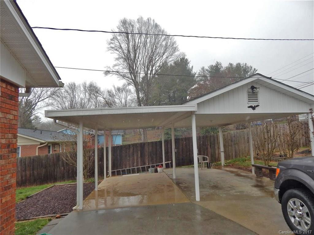 21 Summit Drive - Photo 17