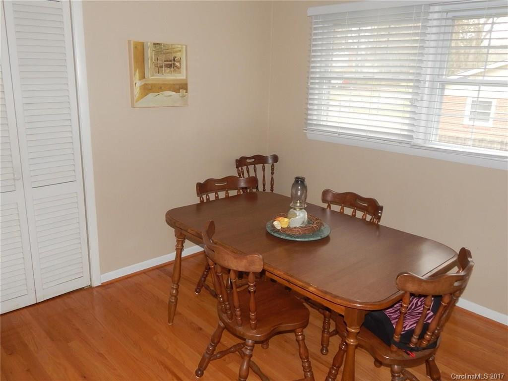 21 Summit Drive - Photo 5