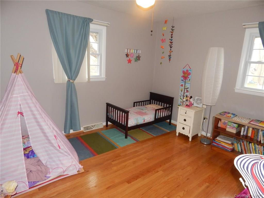 21 Summit Drive - Photo 10