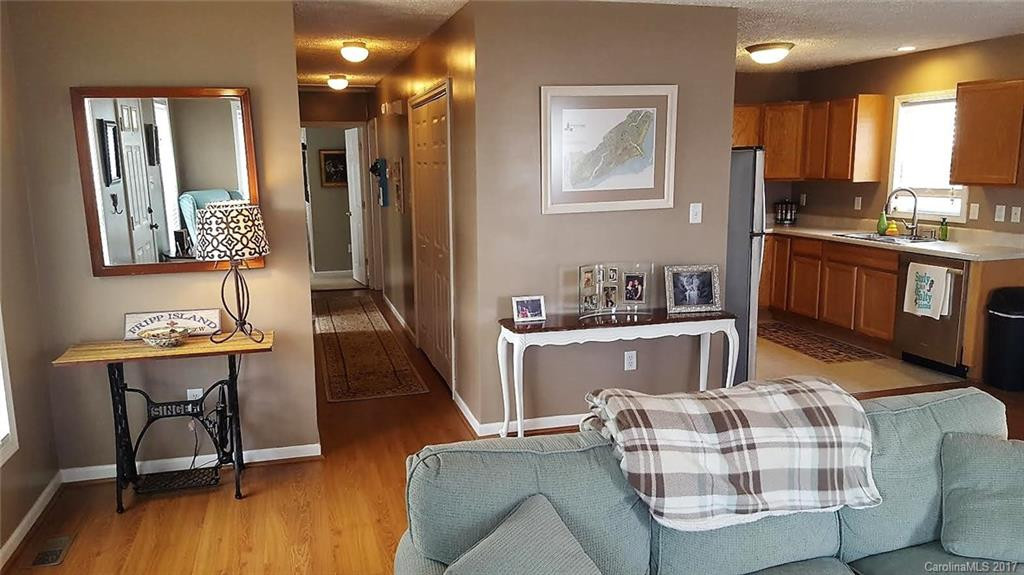 112 Ridge Field Drive #6 - Photo 6