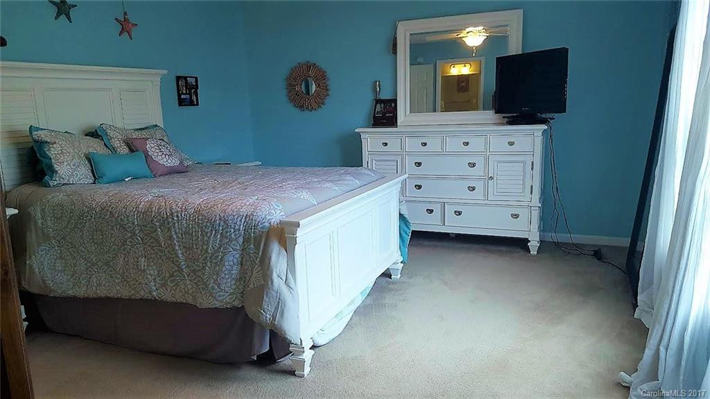 112 Ridge Field Drive #6 - Photo 9