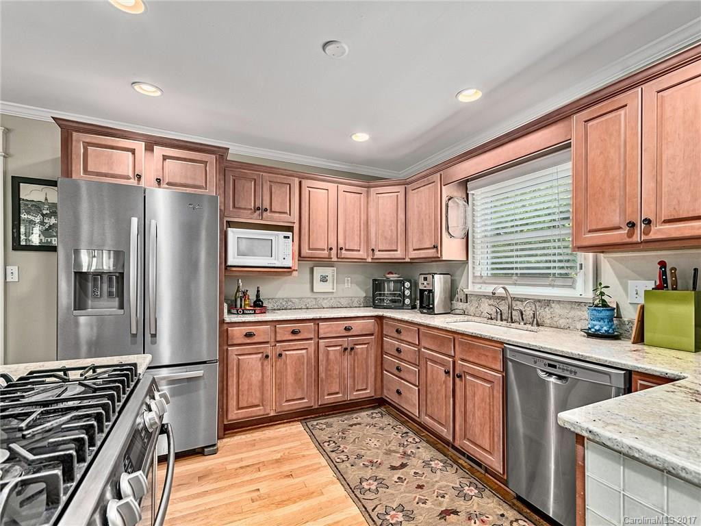 32 Griffing Boulevard - Photo 6