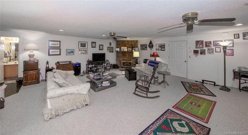 15 Delacy Drive - Photo 18