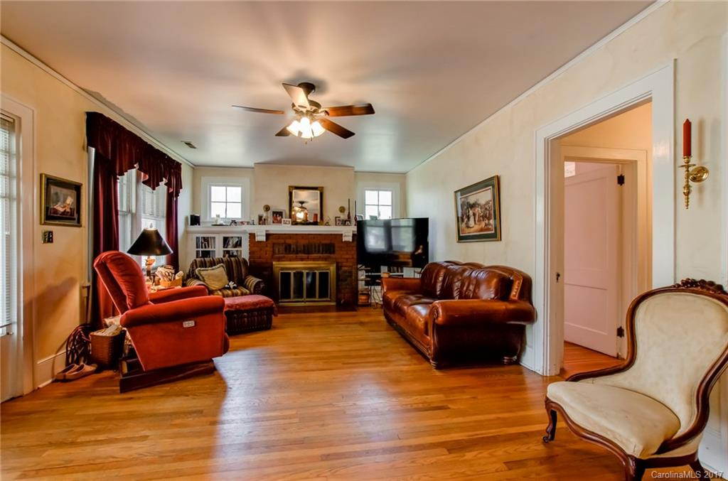 605 Fairview Road - Photo 13