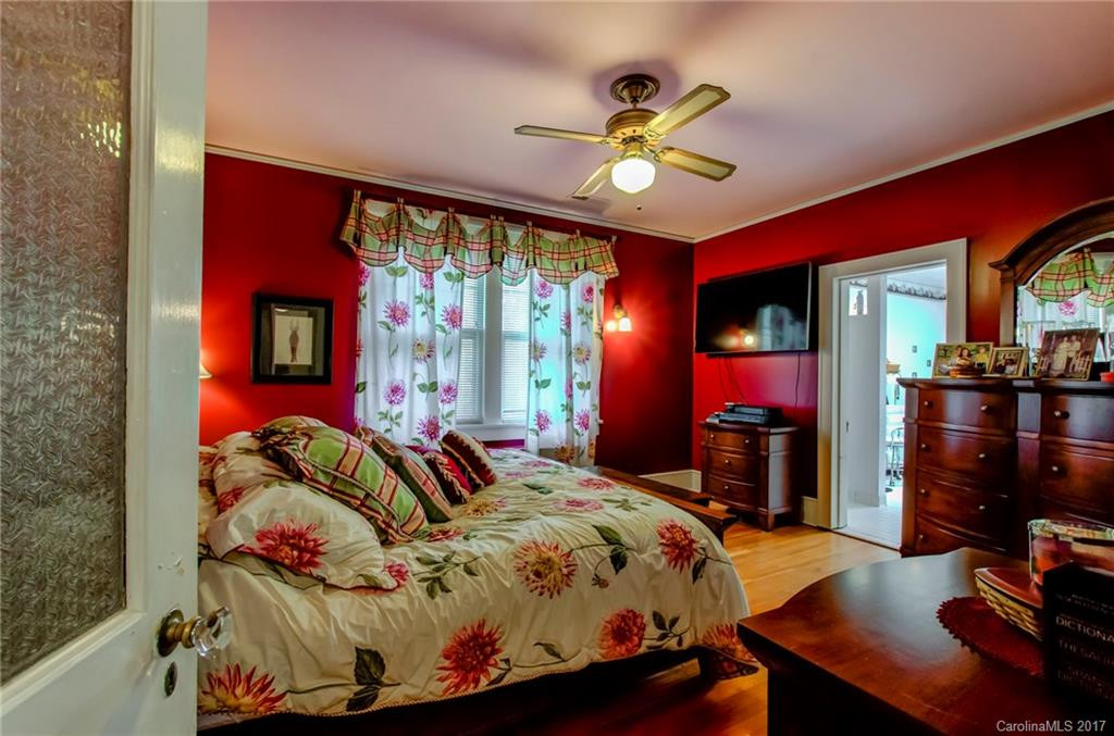 605 Fairview Road - Photo 14
