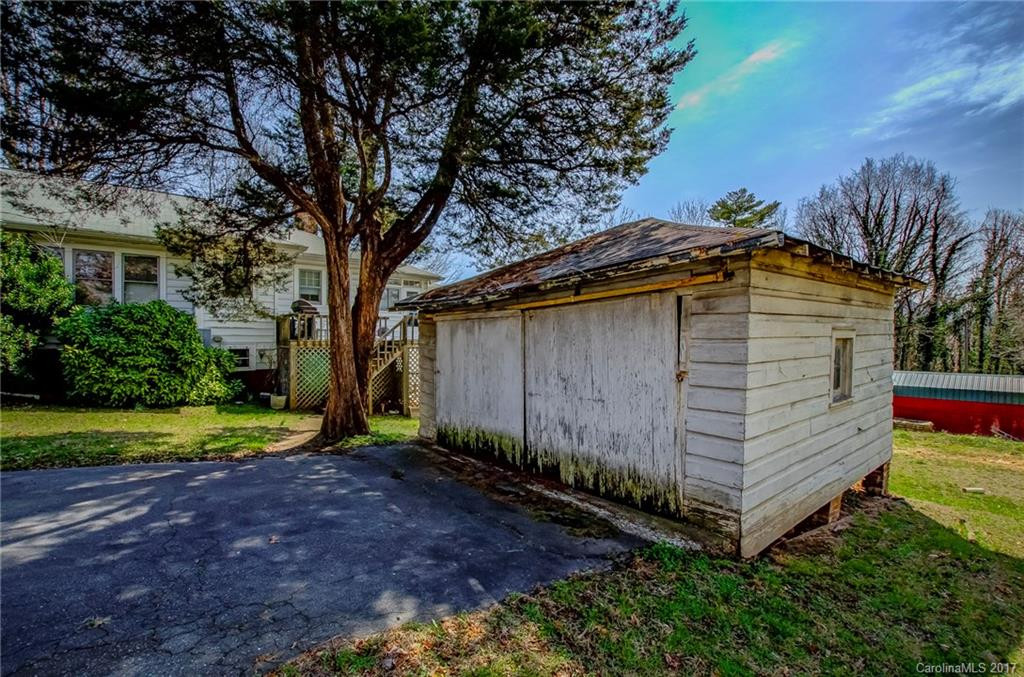 605 Fairview Road - Photo 24