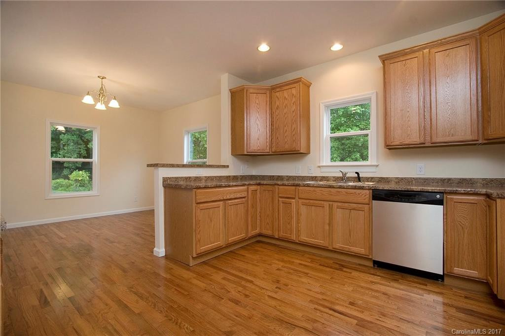 82 Poplar Street - Photo 4